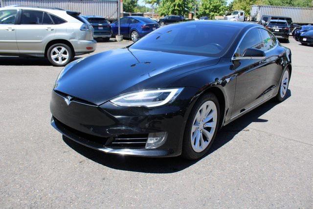 Photo of 2018 Black Tesla Model S