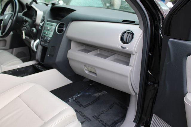 Photo of 2011 No Color Honda Pilot