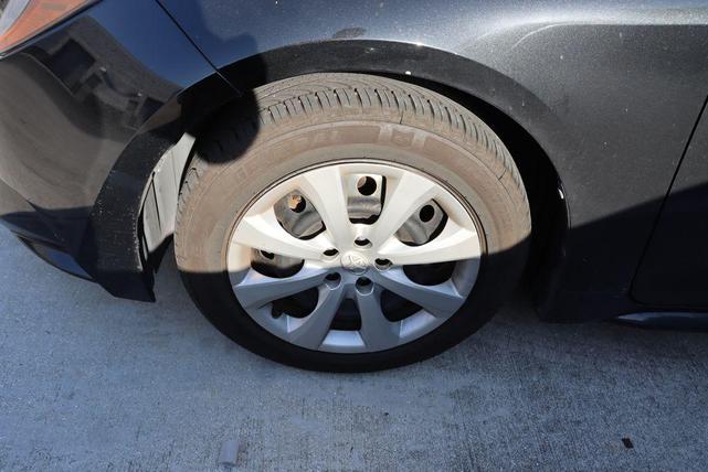 Photo of 2021 Black Sand Pearl Toyota Corolla