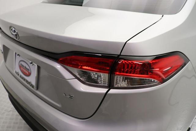 Photo of 2025 Classic Silver Metallic Toyota Corolla