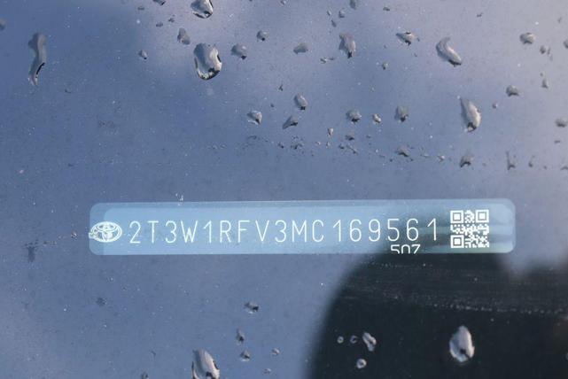 Photo of 2021 Midnight Black Metallic Toyota RAV4