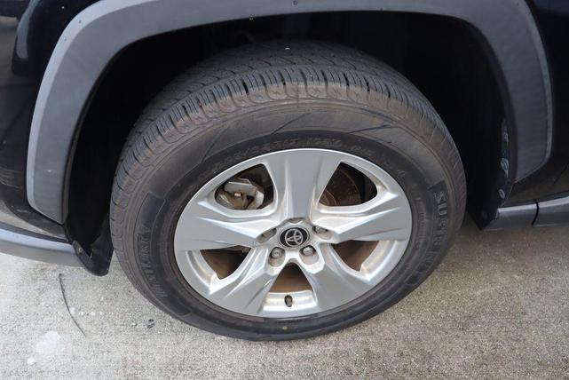 Photo of 2021 Midnight Black Metallic Toyota RAV4
