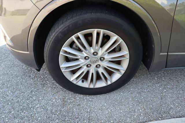 Photo of 2017 Bronze Alloy Metallic Buick Envision