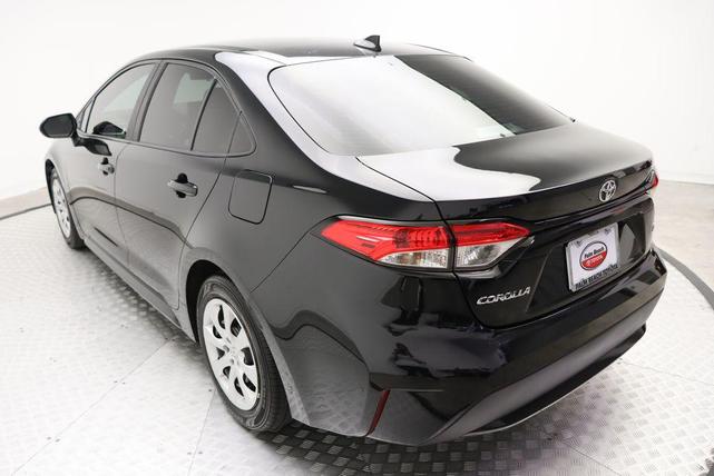 Photo of 2021 Black Sand Pearl Toyota Corolla