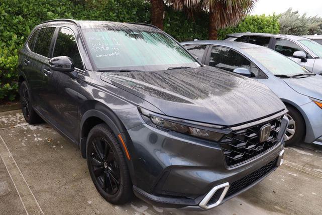 Photo of 2023 Gray Metallic Honda CR-V Hybrid