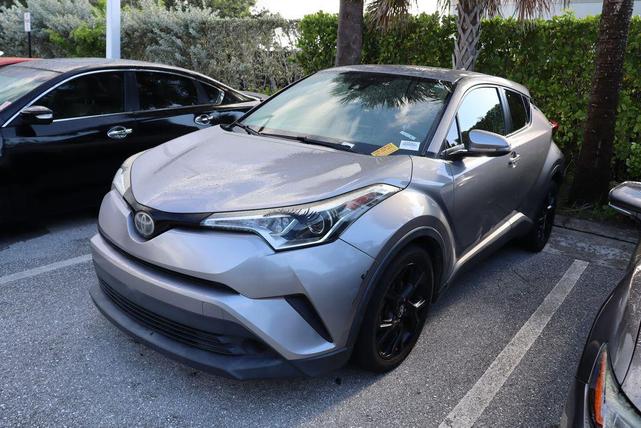 Photo of 2018 Silver Knockout Metallic Toyota C-HR