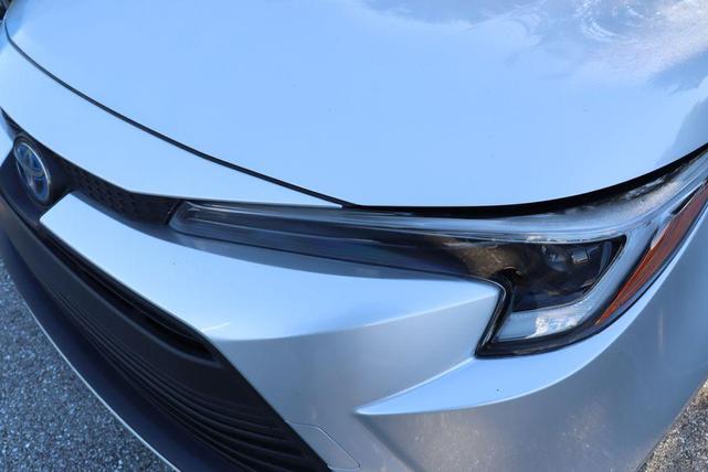 Photo of 2025 Classic Silver Metallic Toyota Corolla Hybrid
