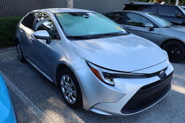 Photo of 2025 Classic Silver Metallic Toyota Corolla Hybrid