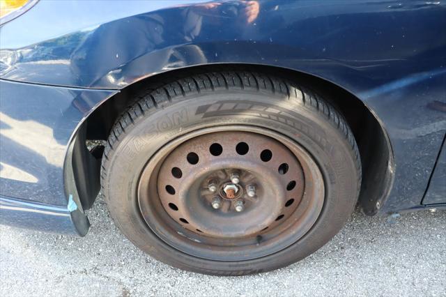 Photo of 2003 Indigo Ink Pearl Toyota Matrix