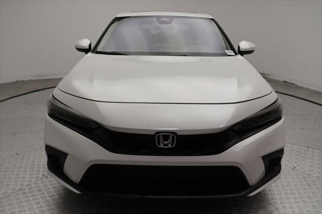 Photo of 2023 Platinum White Honda Civic