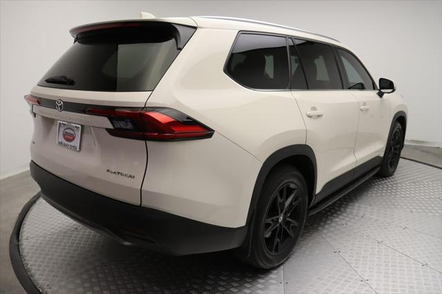 Photo of 2024 Coastal Cream Toyota Grand Highlander