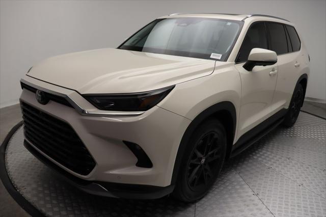 Photo of 2024 Coastal Cream Toyota Grand Highlander