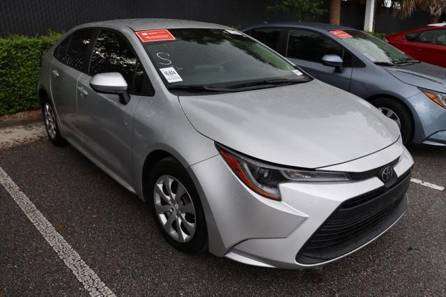Photo of 2024 Classic Silver Metallic Toyota Corolla