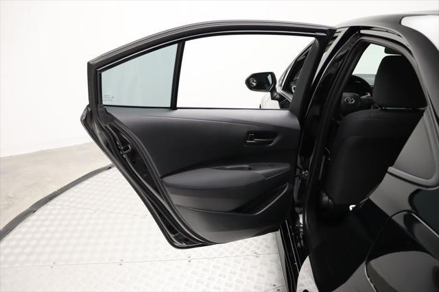 Photo of 2024 Midnight Black Metallic Toyota Corolla