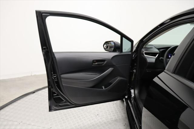 Photo of 2024 Midnight Black Metallic Toyota Corolla