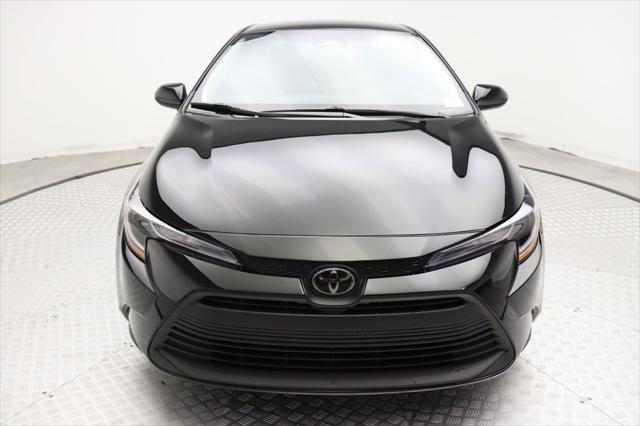 Photo of 2024 Midnight Black Metallic Toyota Corolla