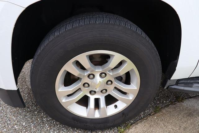 Photo of 2016 Summit White Chevrolet Tahoe