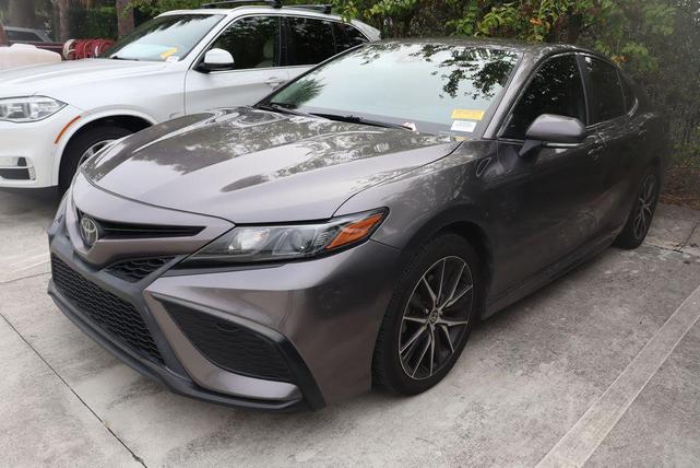 Photo of 2023 Predawn Gray Mica Toyota Camry