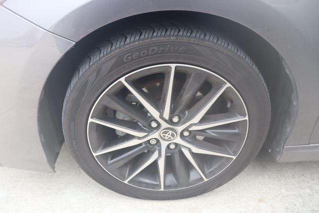 Photo of 2023 Predawn Gray Mica Toyota Camry
