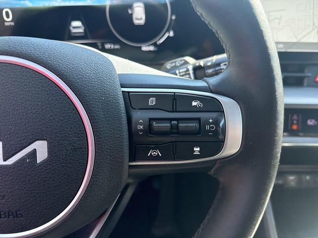 Photo of 2023 Wolf Gray Kia Sportage