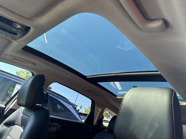 Photo of 2023 Wolf Gray Kia Sportage