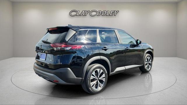 Photo of 2023 Super Black Nissan Rogue