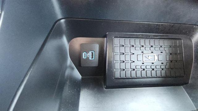 Photo of 2024 Oxford White Ford F-150