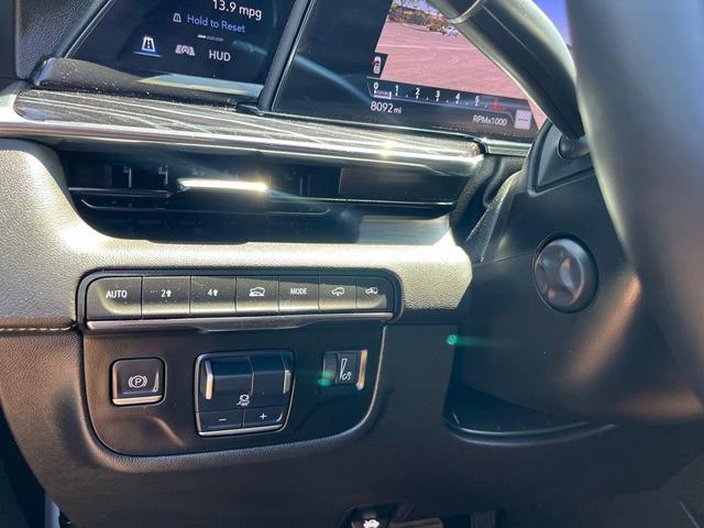 Photo of 2023 Crystal White Tricoat Cadillac Escalade