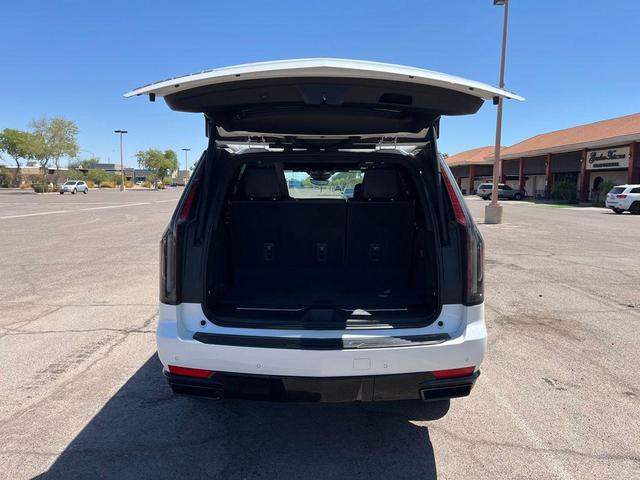Photo of 2023 Crystal White Tricoat Cadillac Escalade