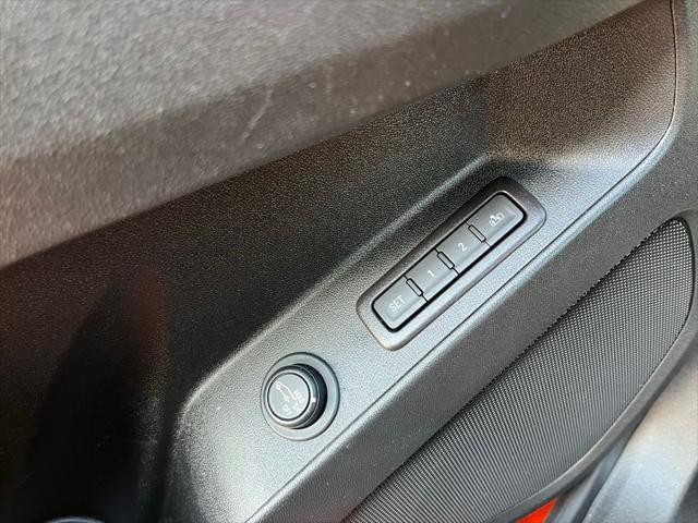 Photo of 2020 Cayenne Orange Metallic Chevrolet Equinox