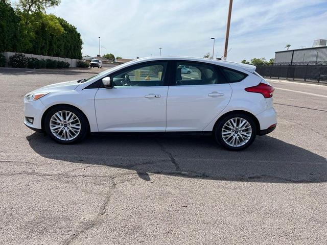 Photo of 2015 White Platinum Metallic Tri-Coat Ford Focus