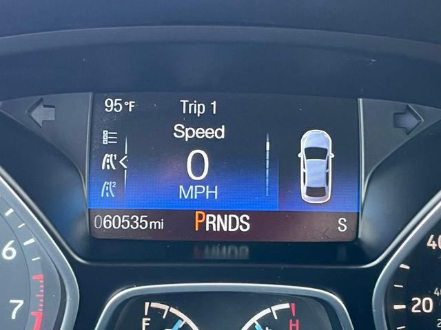 Photo of 2015 White Platinum Metallic Tri-Coat Ford Focus