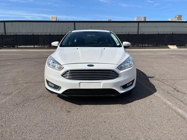 Photo of 2015 White Platinum Metallic Tri-Coat Ford Focus
