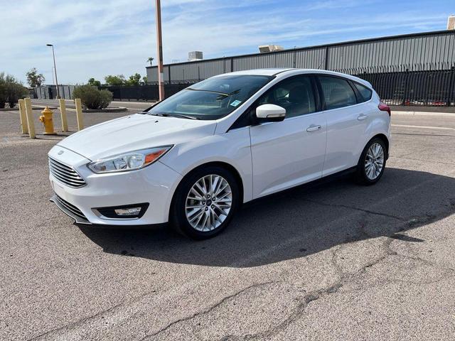 Photo of 2015 White Platinum Metallic Tri-Coat Ford Focus