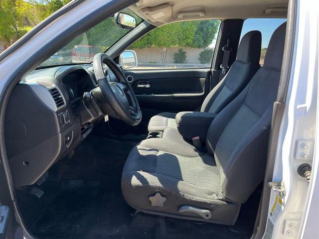 Photo of 2010 Summit White Chevrolet Colorado