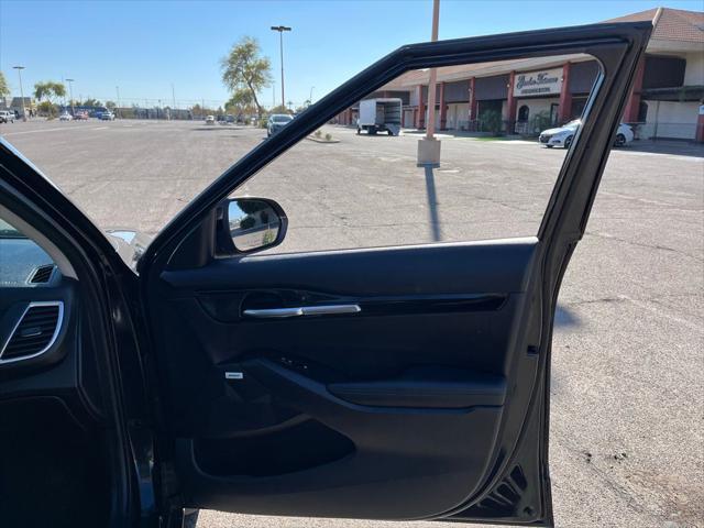 Photo of 2024 Fusion Black Kia Seltos
