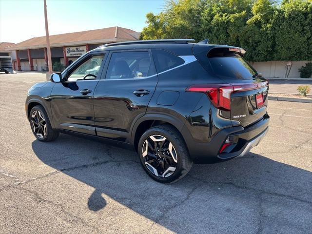 Photo of 2024 Fusion Black Kia Seltos