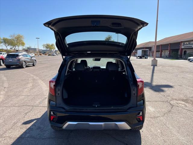 Photo of 2024 Fusion Black Kia Seltos