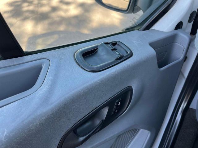 Photo of 2019 Oxford White Ford Transit-350