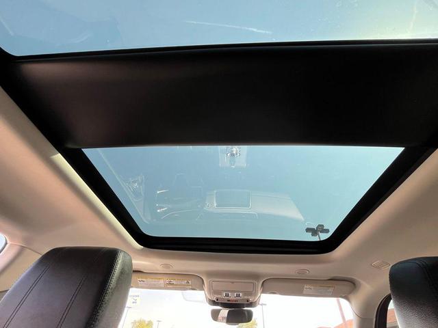 Photo of 2021 Santorini Black Metallic Land Rover Range Rover Evoque