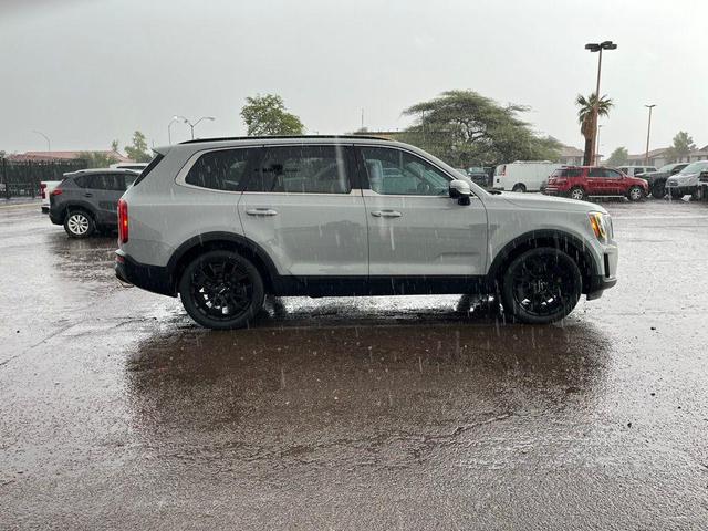 Photo of 2022 Wolf Gray Kia Telluride