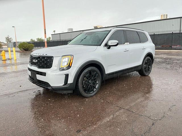 Photo of 2022 Wolf Gray Kia Telluride
