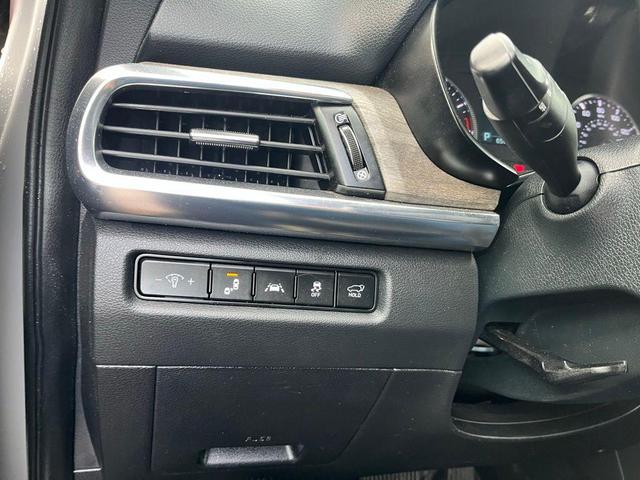 Photo of 2022 Wolf Gray Kia Telluride