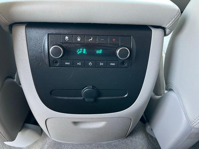 Photo of 2009 Graystone Metallic Chevrolet Tahoe