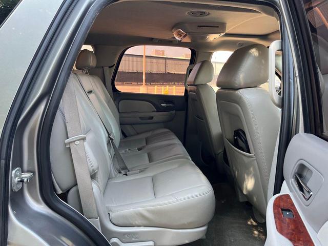 Photo of 2009 Graystone Metallic Chevrolet Tahoe