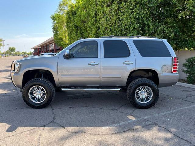 Photo of 2009 Graystone Metallic Chevrolet Tahoe