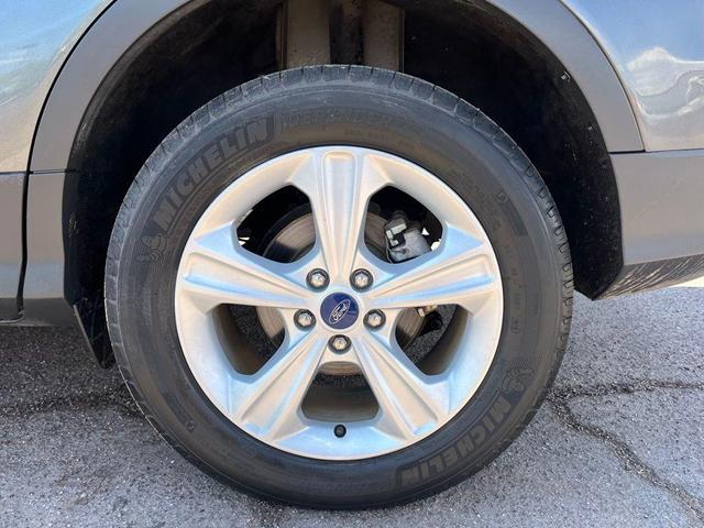Photo of 2016 Magnetic Ford Escape