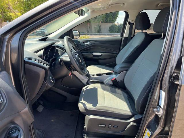 Photo of 2016 Magnetic Ford Escape