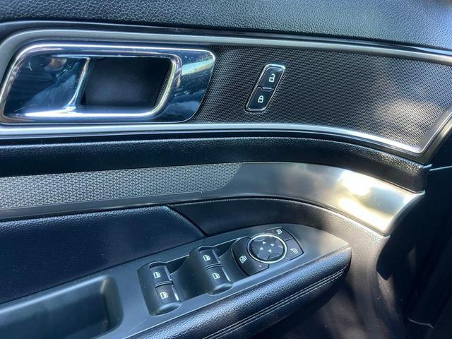Photo of 2018 Blue Metallic Ford Explorer