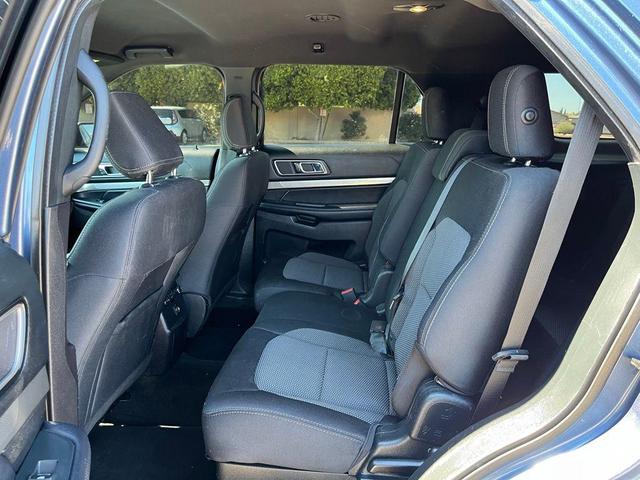 Photo of 2018 Blue Metallic Ford Explorer